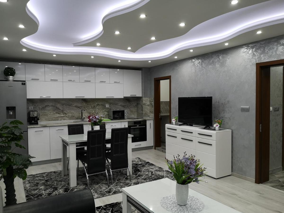 City Apartments - A Brand New Luxury & Comfy 2 Asenovgrad Extérieur photo