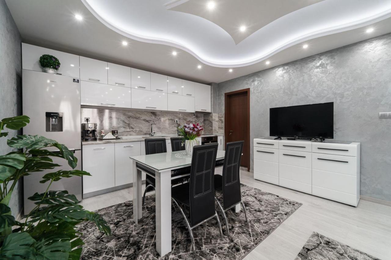 City Apartments - A Brand New Luxury & Comfy 2 Asenovgrad Extérieur photo